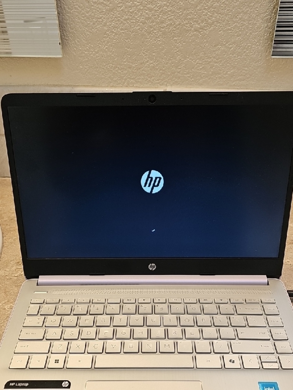 HP Lavender Silver Notebook Laptop - Sleek HP Portable Computer - Picture 13 of 16